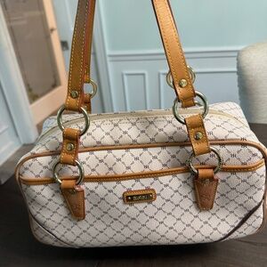 Rioni woman beige bag